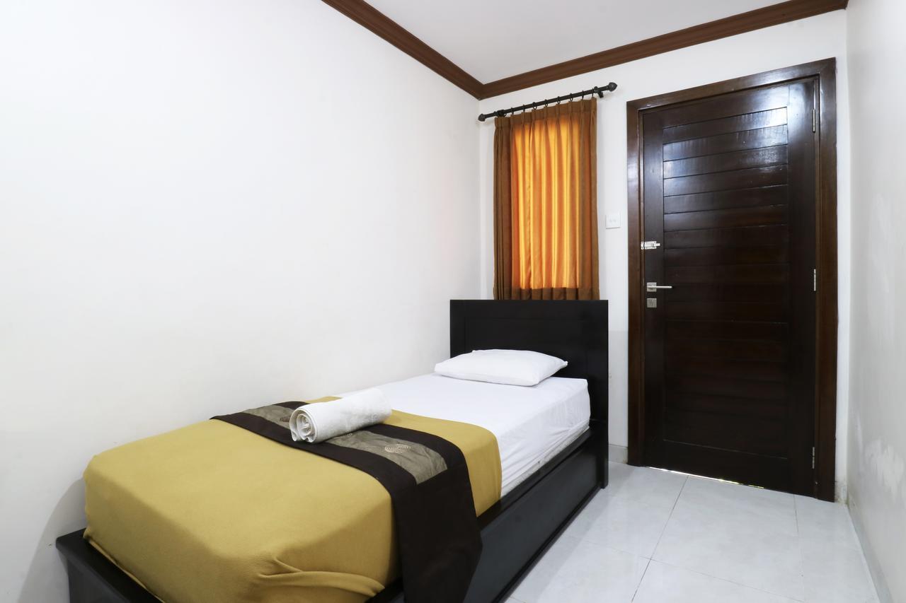 Pondok 3 Mertha Kuta Lombok Exterior foto